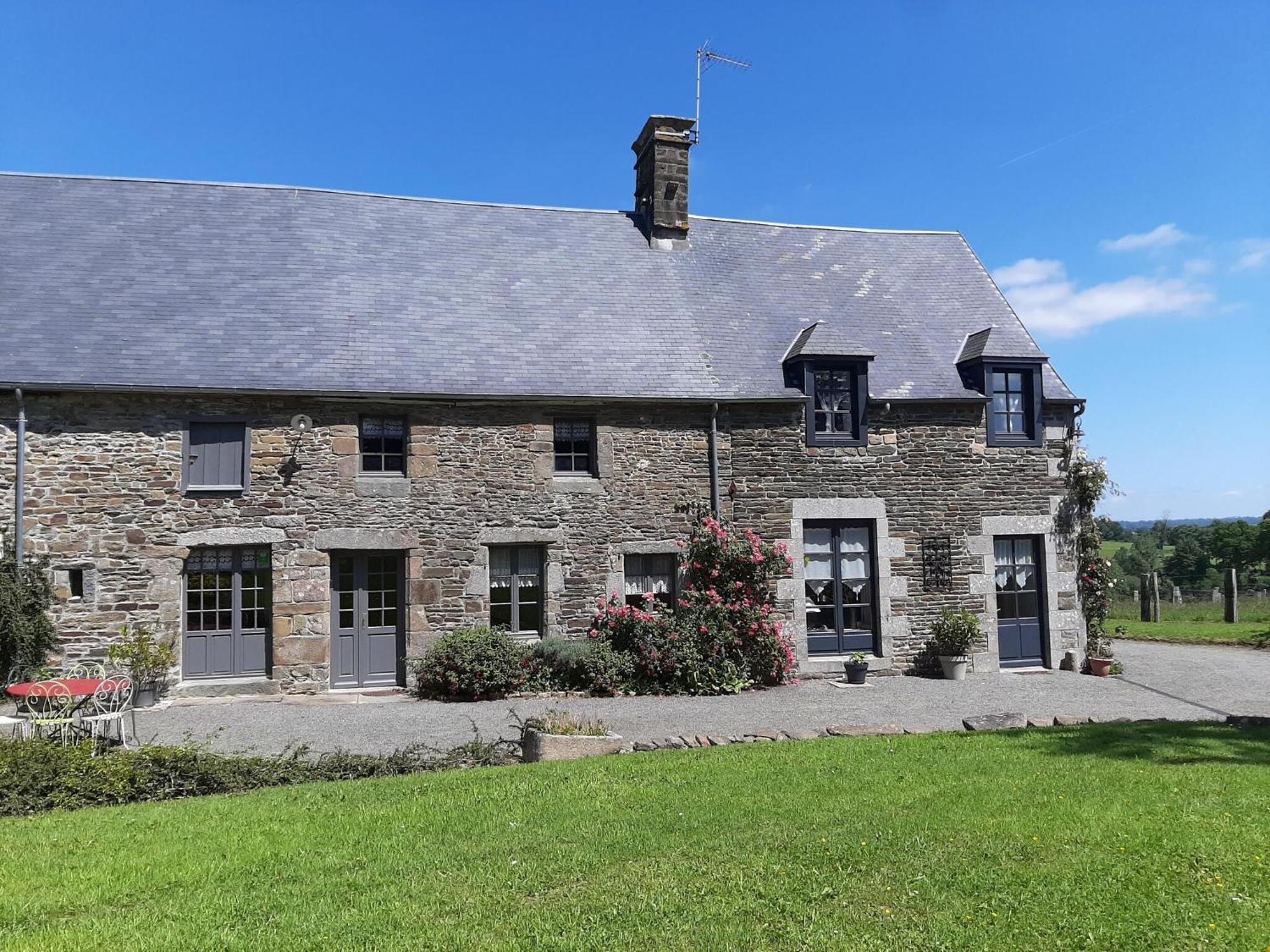 Holiday Home Close To Normandy Montaigu-les-Bois Екстер'єр фото