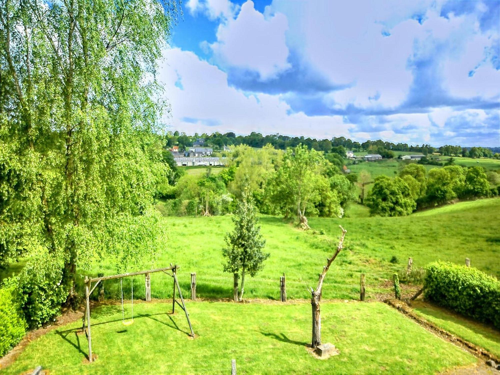 Holiday Home Close To Normandy Montaigu-les-Bois Екстер'єр фото